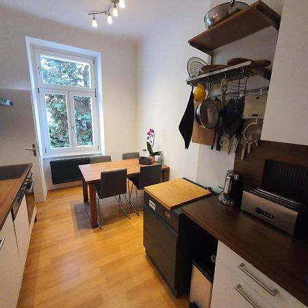 Central Graz Apartments By Payman Club Экстерьер фото